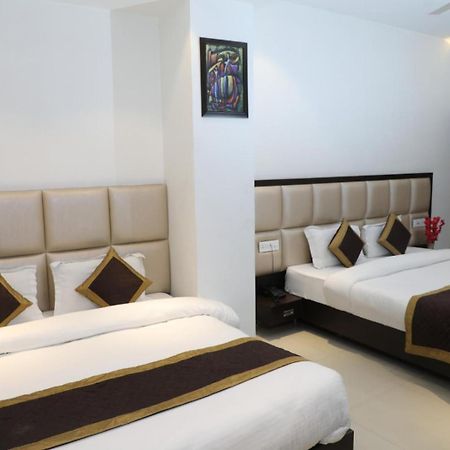 Hotel Avi Inn Амритсар Экстерьер фото